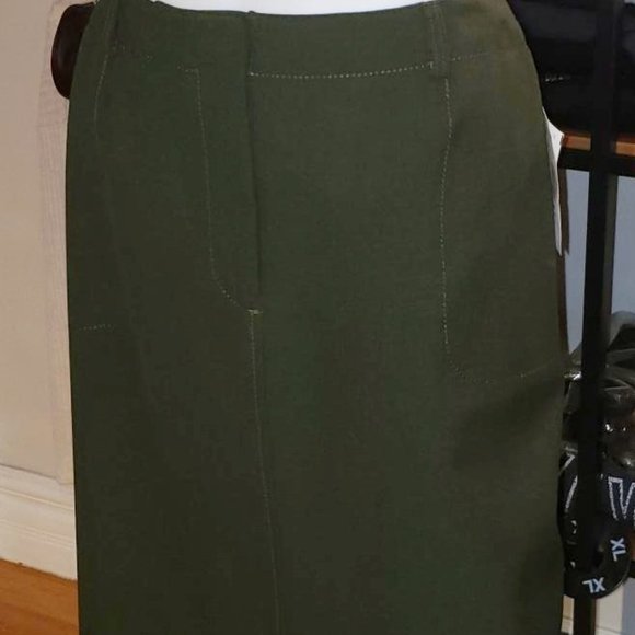 NWT "MADE IN CANADA"  green pocket skirt size 8 medium - Picture 9 of 14